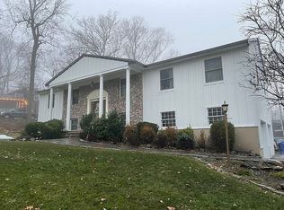 105 High Point Dr, Springfield, NJ 07081