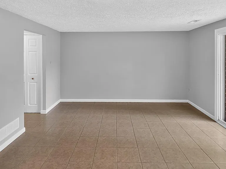 6556 Pennacook Ct — Photo 16