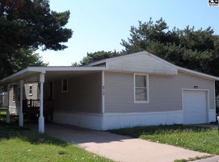 213 Hummingbird Dr, McPherson, KS 67460