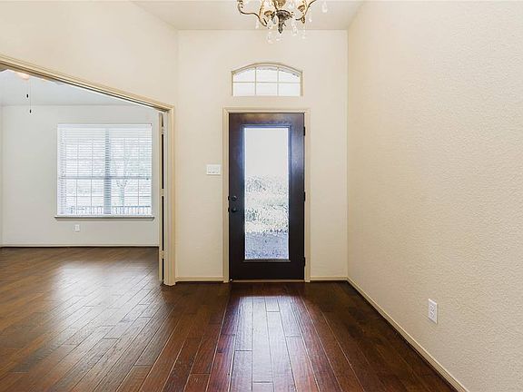2nd image of 12110 Briarwood Cove Cir