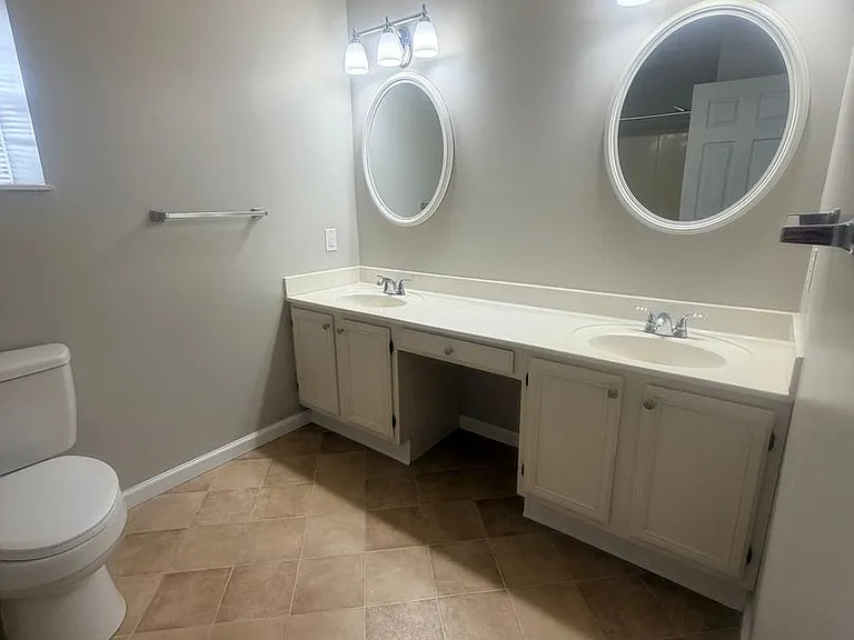 2519 Cedar Ln NE — Photo 27
