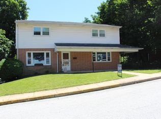 1 New St, Glen Rock, PA 17327