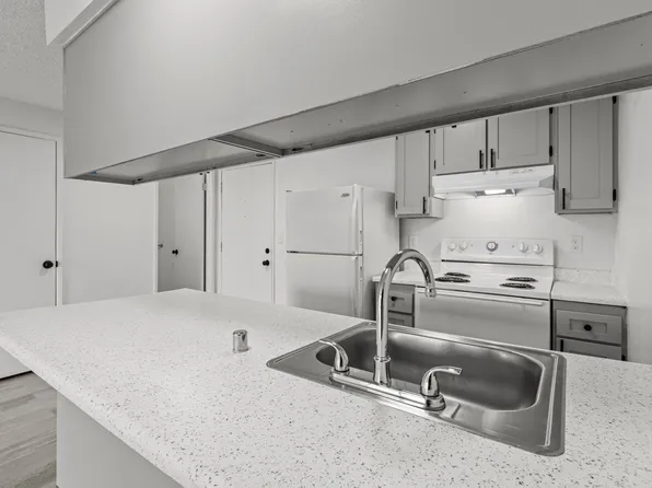 Cedar Green Apartments