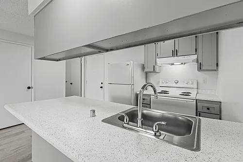 Cedar Green Apartments Photo 1