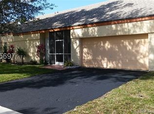 9001 Crescent Dr, Miramar, FL 33025