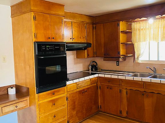 5th image of 215 Fleischmann Way