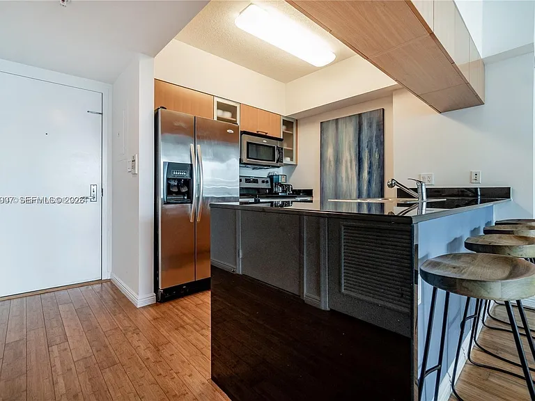 1750 N Bayshore Dr #5505 — Photo 3