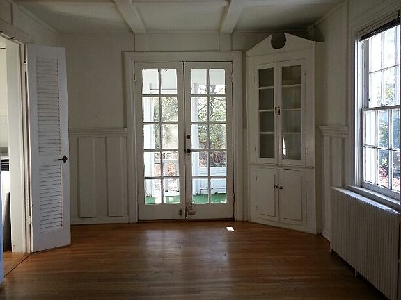 4th image of 3160 17th St N