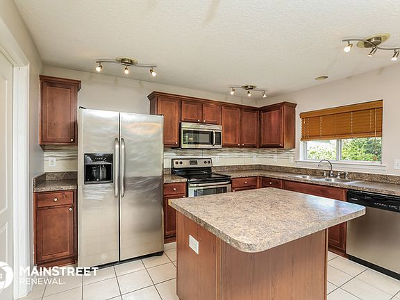 5th image of 1789 Villa Dr