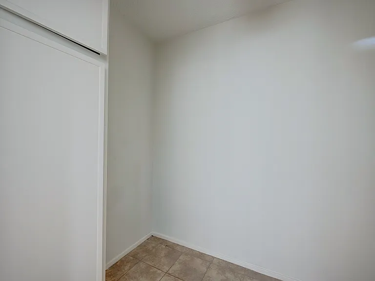 1722 S Kirkwood Rd — Photo 30