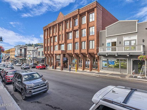 2nd image of 580 Main St #309