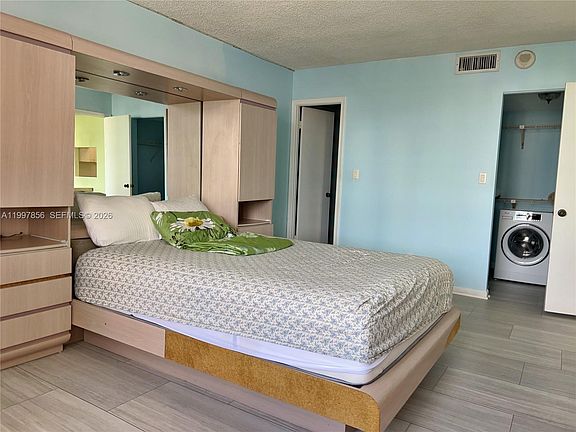 5th image of 1801 S Ocean Dr APT 934
