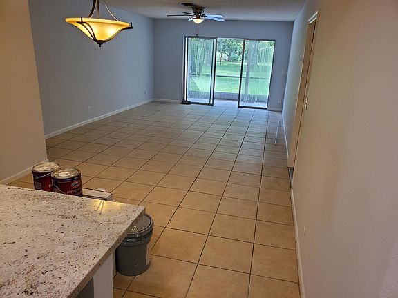3rd image of 1910 Palmland Dr APT B