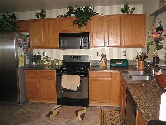 2nd image of 1934 Longdon Dr