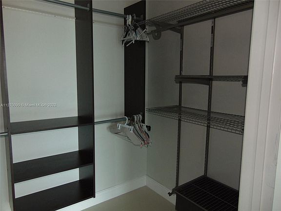 4th image of 60 SW 13th St APT 2619