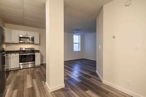 Floor plan 302
