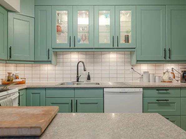 1610 Fuller St, Nanaimo, BC V9S 1B1