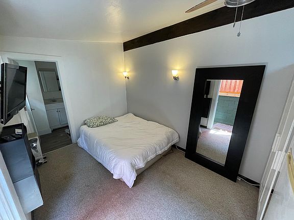 3rd image of 1424 1/2 Fairbanks Pl