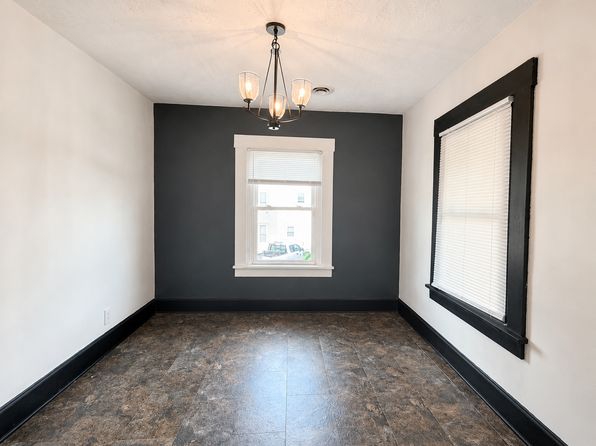 201 1/2 W Gambier St APT C, Mount Vernon, OH