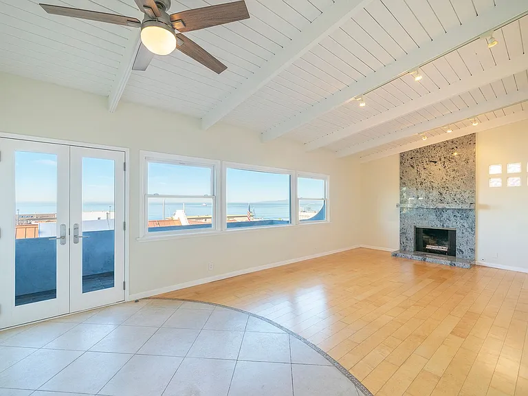 3605 Crest Dr — Photo 3