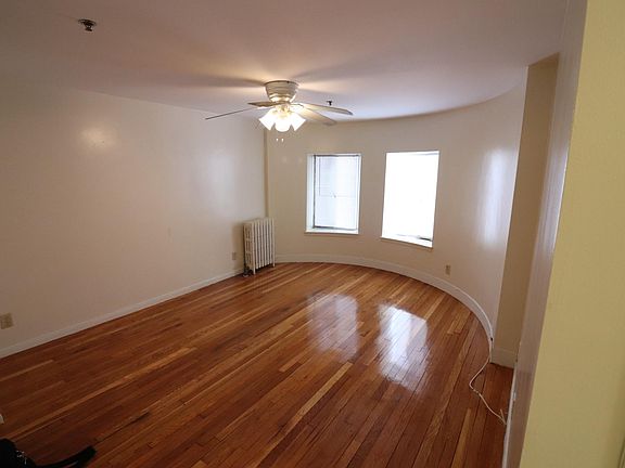 3rd image of 1477 Beacon St #107AA
