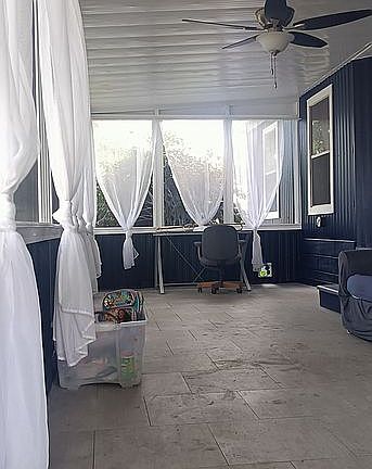 spacious front porch/ office