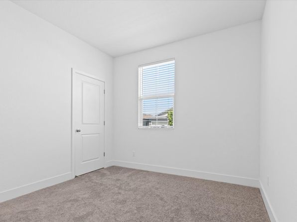 946 Osprey Dr