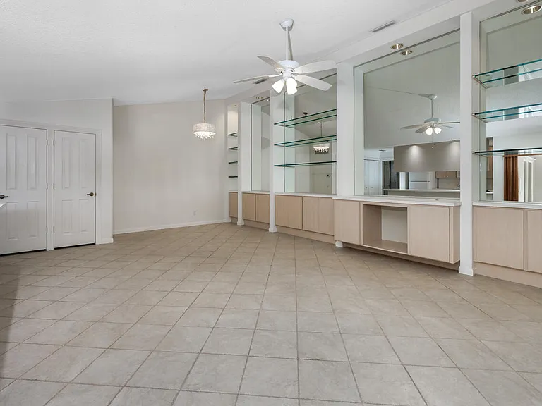 1560 SW Waterfall Blvd — Photo 13