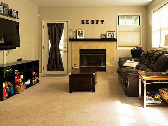 5th image of 523 W Parkside Dr #523
