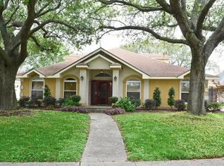 11143 Winchester Park Dr, New Orleans, LA 70128