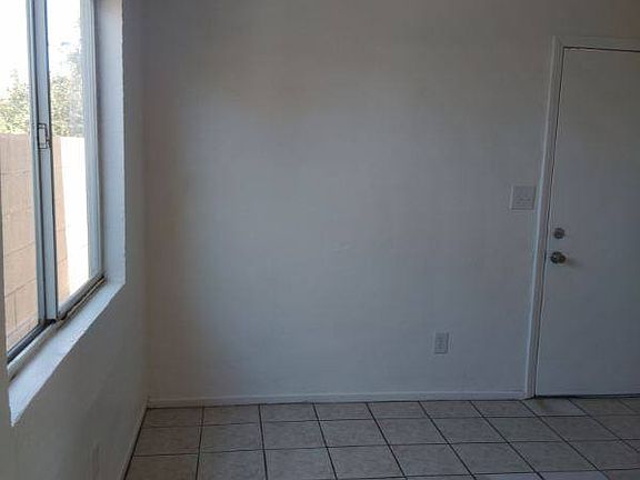 4th image of 85179 Bagdad Ave #6
