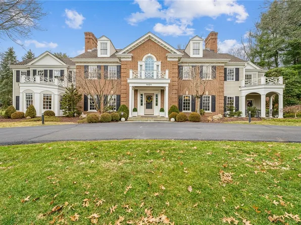 1431 Hollow Tree Dr, Pittsburgh, PA 15241