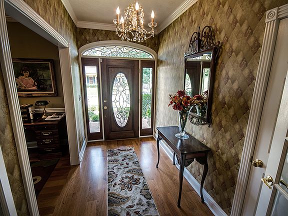 5th image of 1021 Northshore Village Dr