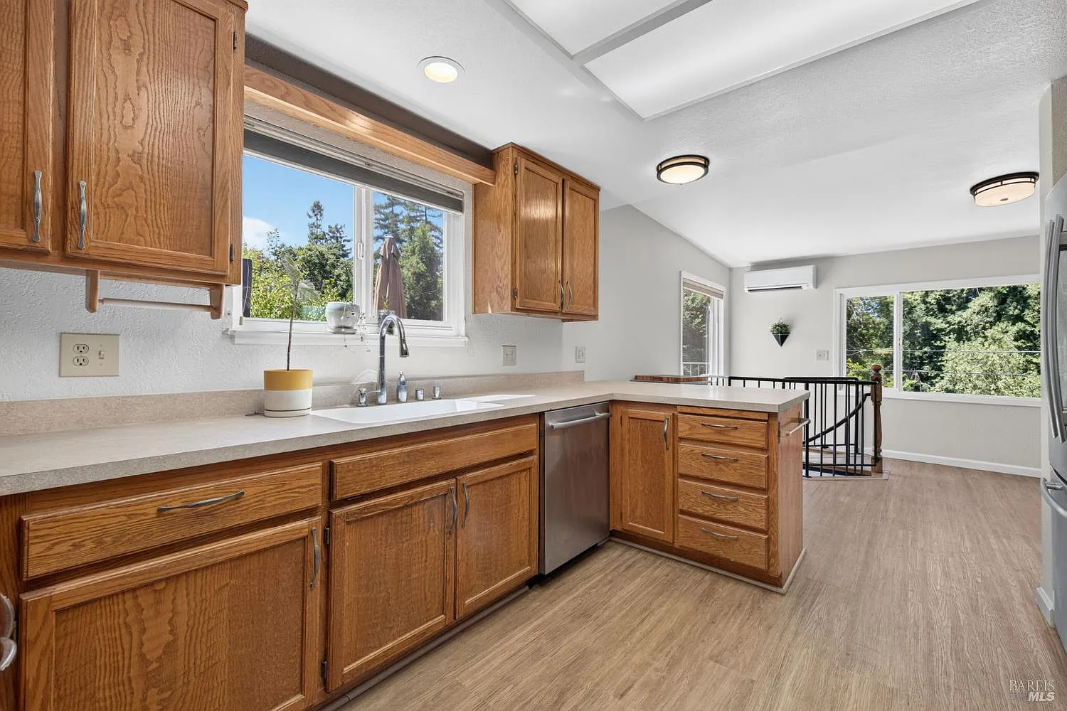 8230 Spring Drive - Photo 12