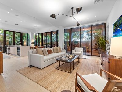3156 SW 27th Ave UNIT 102, Miami, FL, 33133