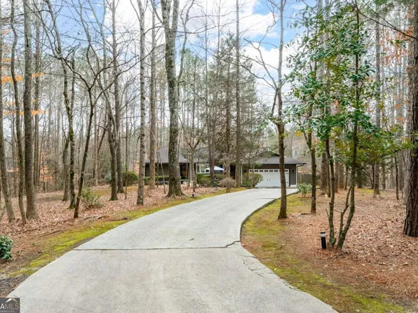 2796 County Line Rd NW, Acworth, GA 30101