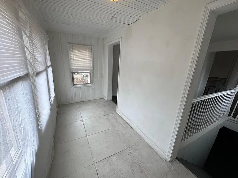 8693 Paige Ave — Photo 2
