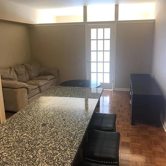 110 Somerset St #2109 — Photo 4