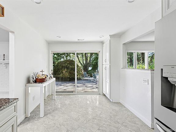 3rd image of 54 Dix Woods Drive