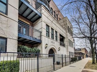 3823 N Ashland Ave #502, Chicago, IL 60613