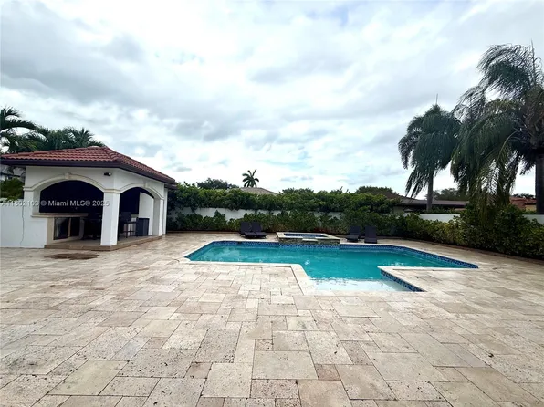 7841 NW 159th Ter, Miami Lakes, FL 33016