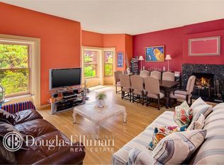 22 8th Ave APT 4, Brooklyn, NY 11217