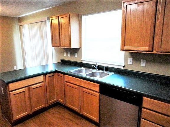 2nd image of 1464 Stretch Dr