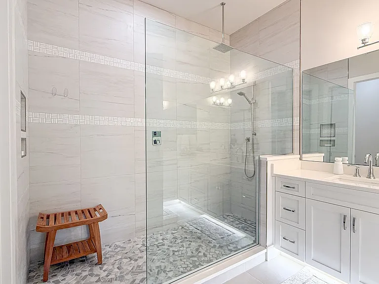 453 8th Ave S #106 — Photo 54