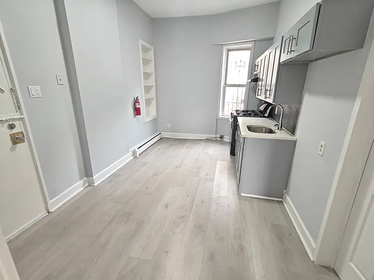 317 Market St #1 — Photo 5