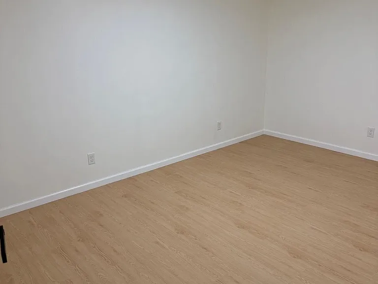 20 Queen Anne Ct — Photo 13