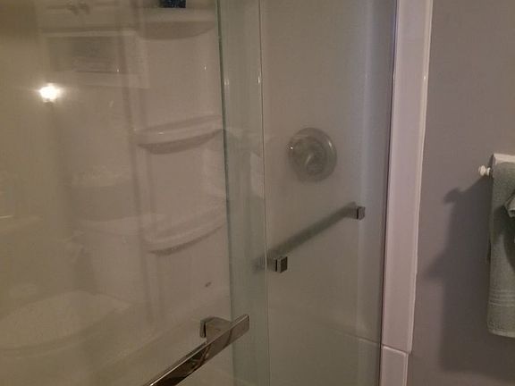 5th image of 126 Nelson Dr