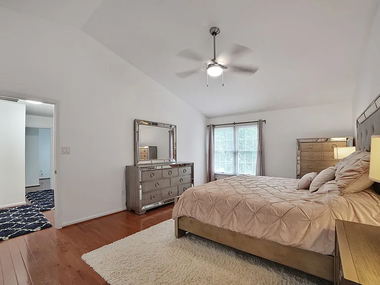 18420 Shady View Ln — Photo 24