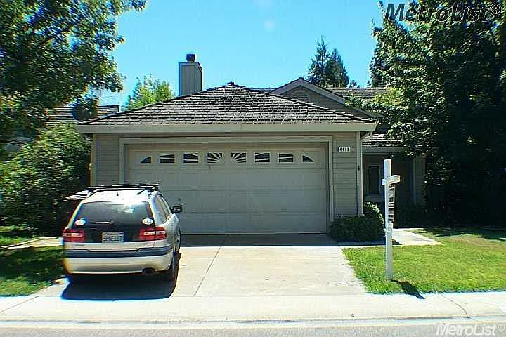 4418 Country Run Way photo 1