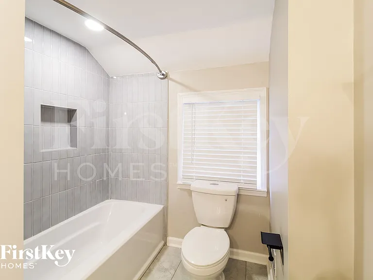 4272 Jade Trl — Photo 13